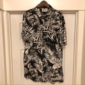 Rolla’s Short Sleeve Crinkle Tropical Print Shirt